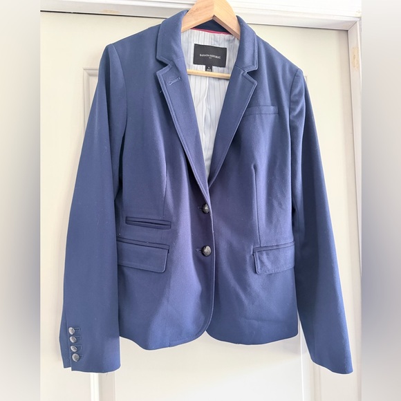 Banana Republic Jackets & Blazers - Banana Republic Women's Dark Blue Tailored Blazer